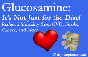 Vancouver health benefits from glucosamine use include reduced overall early mortality and mortality from cardiovascular issues.